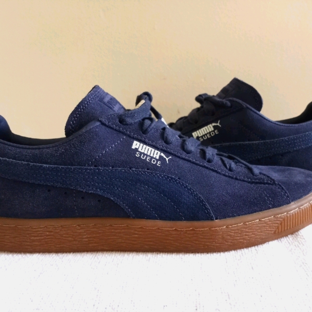 Blue suede Pumas